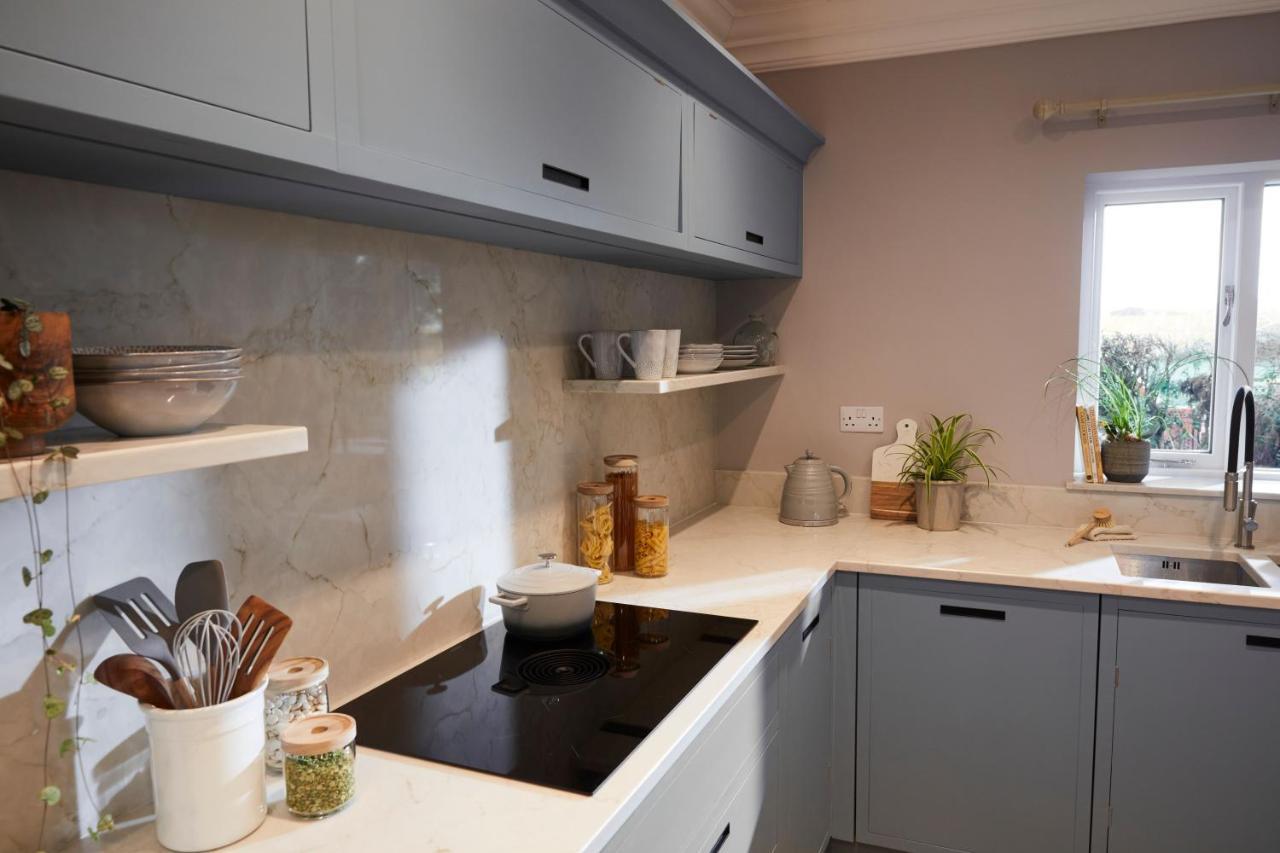Spacious 4 Bed Family Cottage In Parkland Setting York Extérieur photo