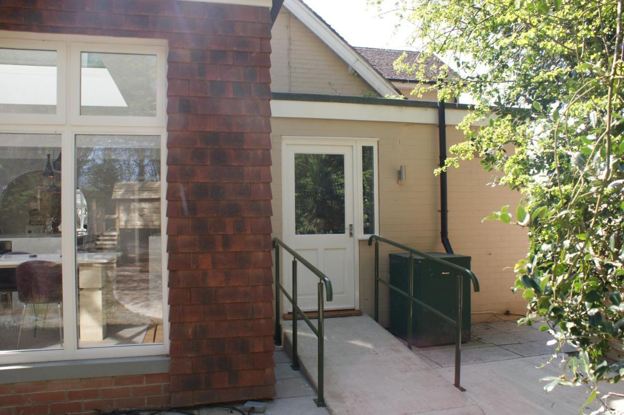 Spacious 4 Bed Family Cottage In Parkland Setting York Extérieur photo